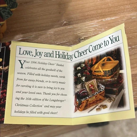 Longaberger Brown Holiday Cheer Basket with Green Liner - Picture 3 of 16